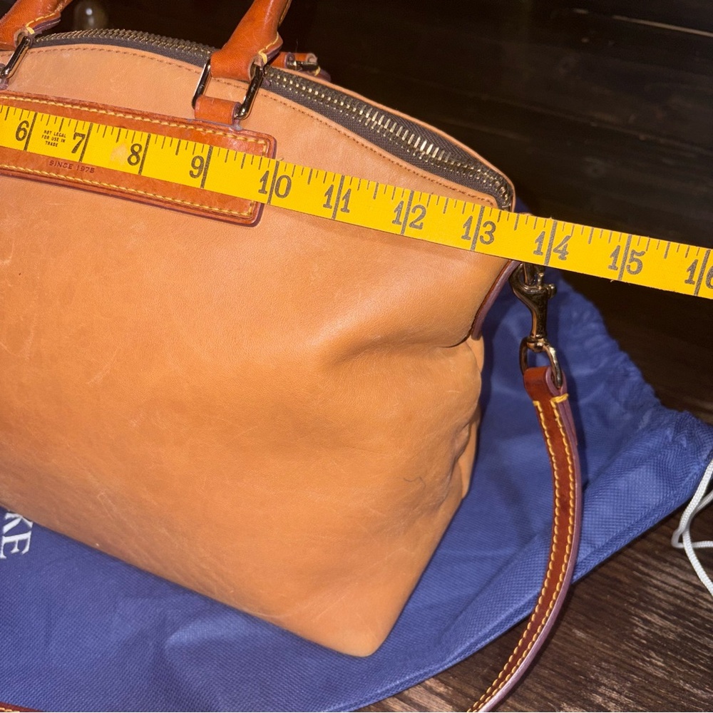 Dooney & Bourke Tan Leather shoulder/Handbag - Picture 3 of 11
